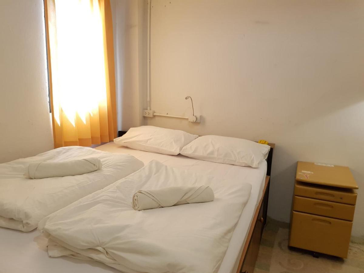 Best Stay Hostel At Lanta Koh Lanta Exterior photo